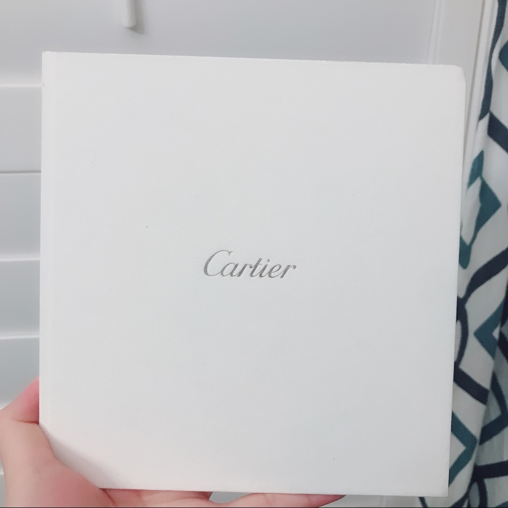 Cartier brochure